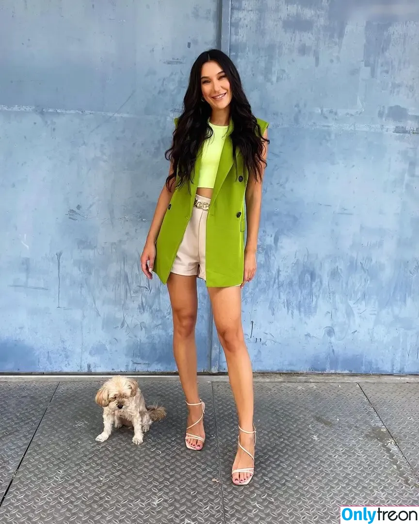 Neda Peemüller голая photo #0018 (neda.peemueller)