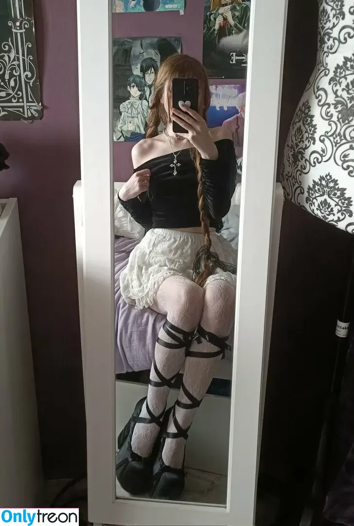 Nee.vrm nude photo #0006 (Nee.vrm)