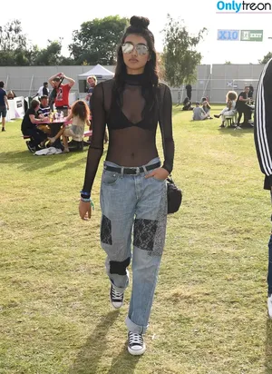 Neelam Gill / neelamkg nude photo #0008