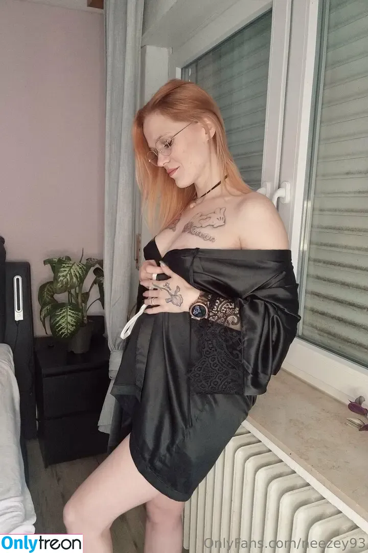Neezey93 nude photo #0034 (Neezey)