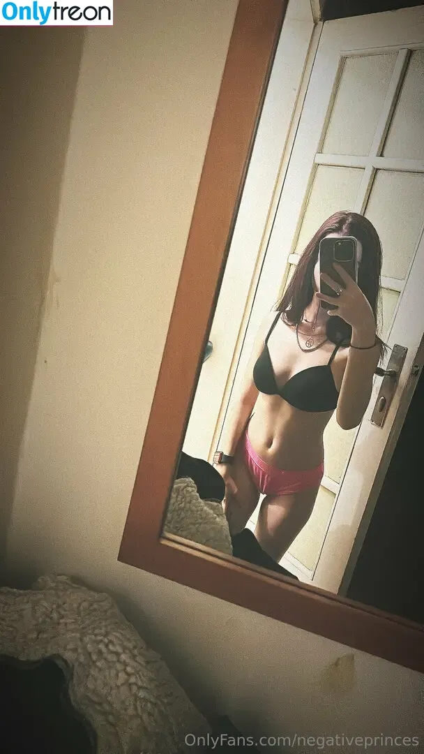 negativeprinces nude photo #0076 (nega_tive_prin_cess)