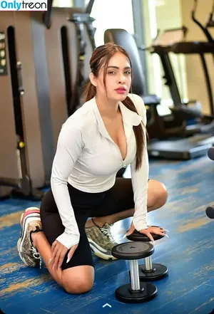 Nehhaa Malik / Neha Malik / freakymeek500 / nehamalik335 фото голая #0028