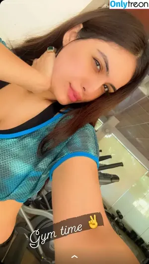 Nehhaa Malik / Neha Malik / freakymeek500 / nehamalik335 фото голая #0047
