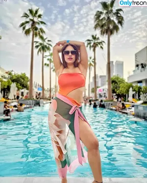 Nehhaa Malik / Neha Malik / freakymeek500 / nehamalik335 фото голая #0065