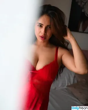 Nehhaa Malik / Neha Malik / freakymeek500 / nehamalik335 фото голая #0181