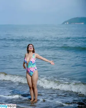 Nehhaa Malik / Neha Malik / freakymeek500 / nehamalik335 фото голая #0230