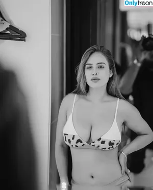 Nehhaa Malik / Neha Malik / freakymeek500 / nehamalik335 фото голая #0271