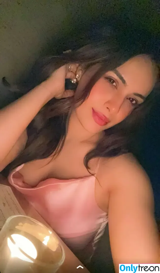 Nehhaa Malik голая photo #0013 (Neha Malik / freakymeek500 / nehamalik335)