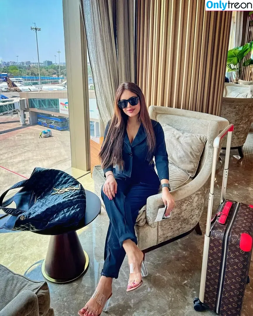 Nehhaa Malik голая photo #0081 (Neha Malik / freakymeek500 / nehamalik335)
