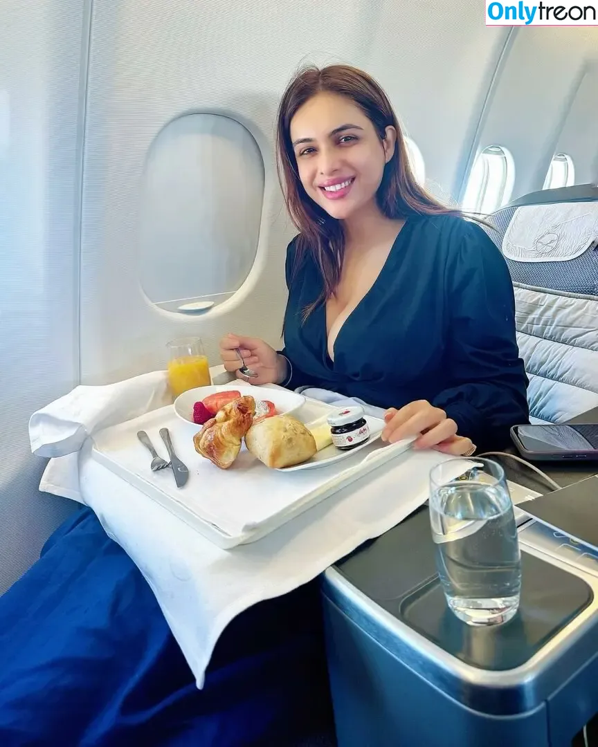 Nehhaa Malik голая photo #0085 (Neha Malik / freakymeek500 / nehamalik335)
