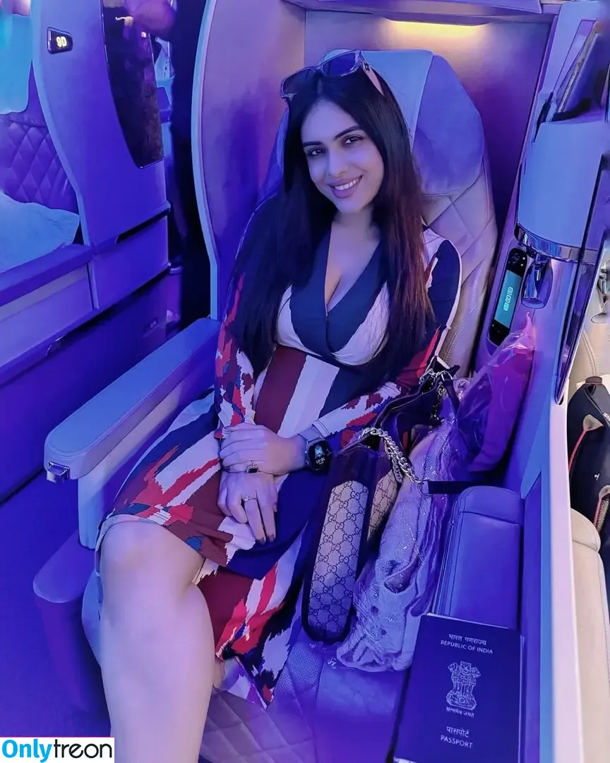 Nehhaa Malik nude photo #0119 (Neha Malik / freakymeek500 / nehamalik335)