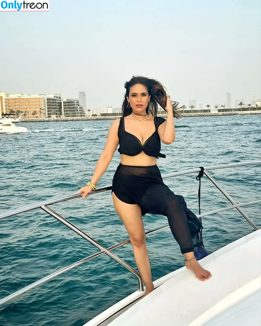 Nehhaa Malik nude photo #0122 (Neha Malik / freakymeek500 / nehamalik335)
