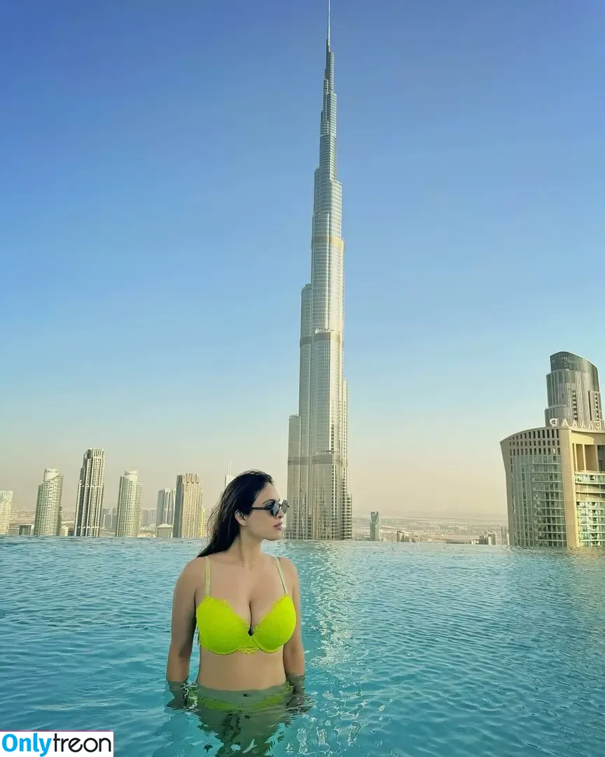 Nehhaa Malik nude photo #0125 (Neha Malik / freakymeek500 / nehamalik335)
