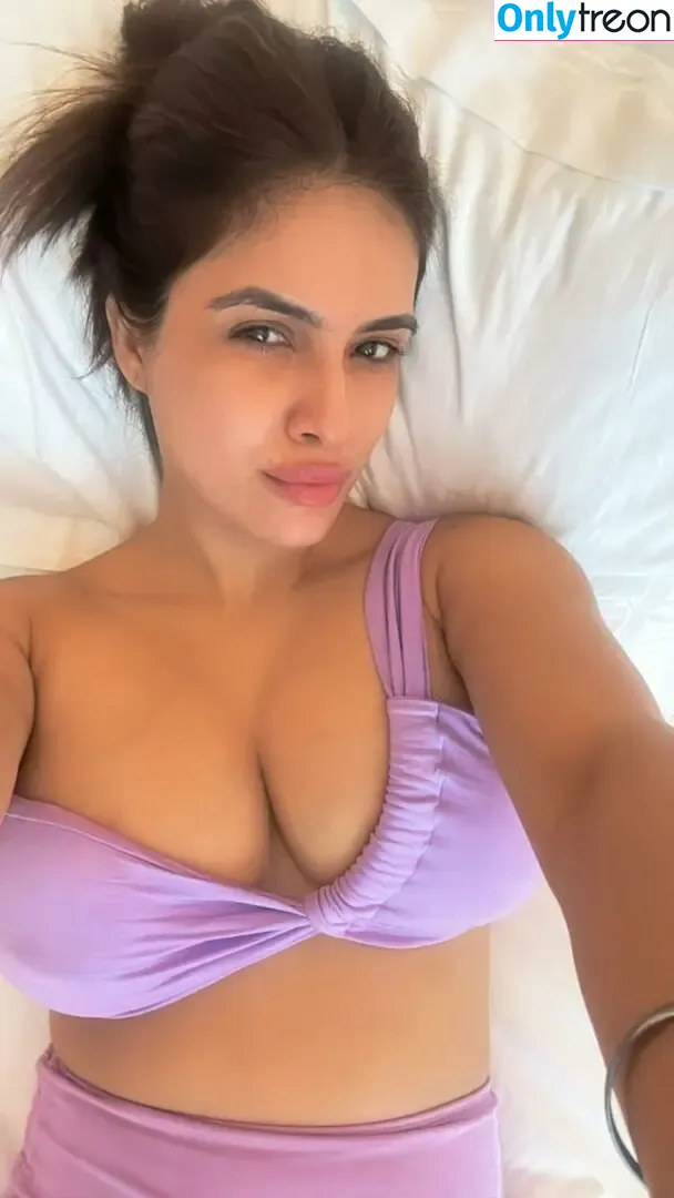 Nehhaa Malik nude photo #0135 (Neha Malik / freakymeek500 / nehamalik335)