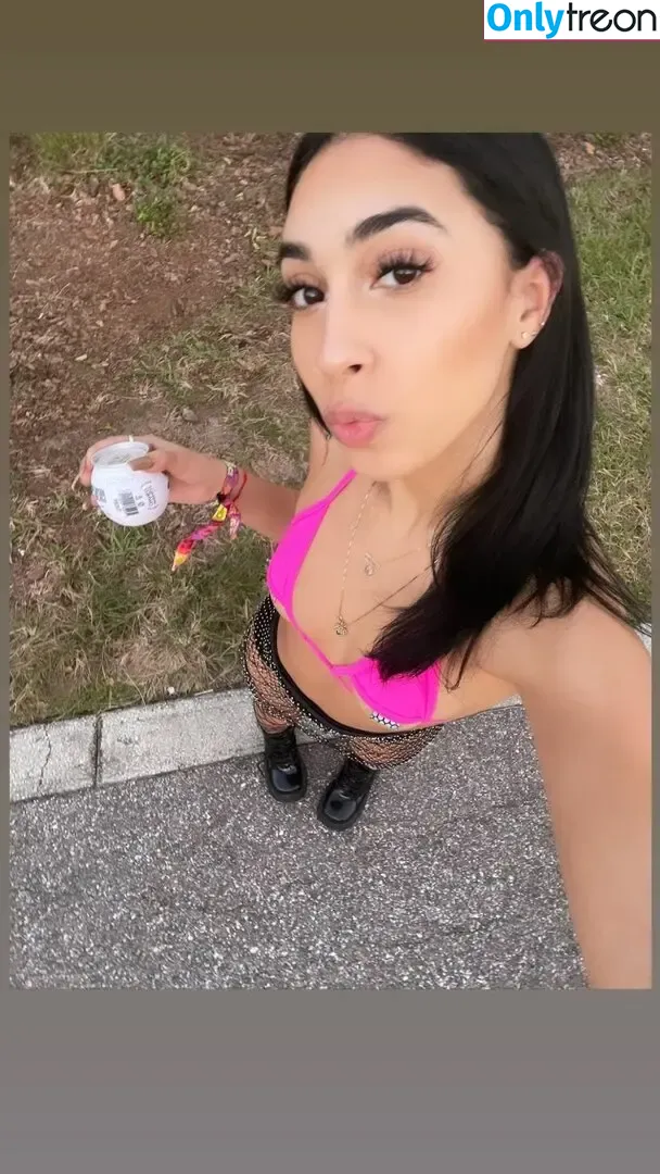 Neila Corona nude photo #0021 (Neilacoronaa)