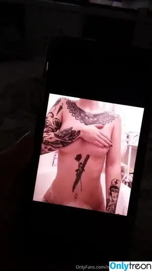  nude photo #0009