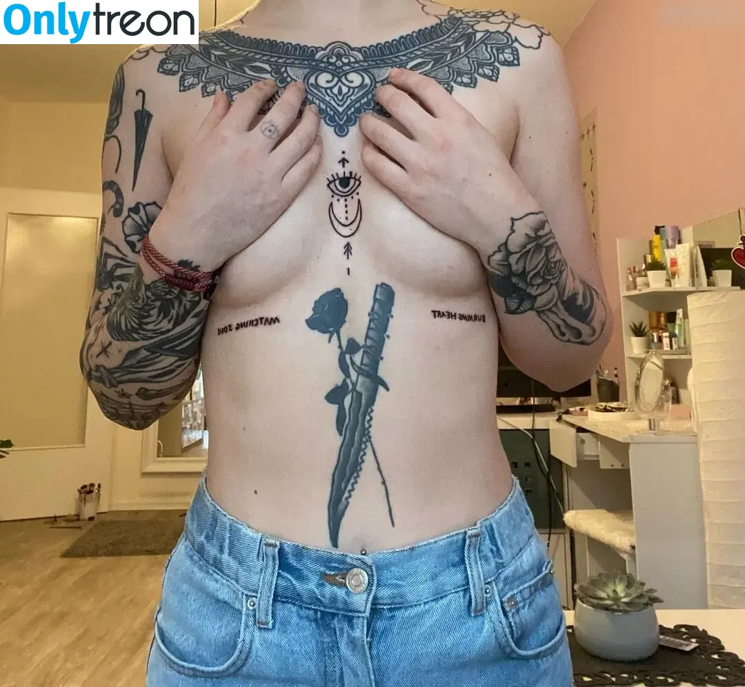 neinwirhabenkeins3x nude photo #0006 (neinwirhabenkeins3x)