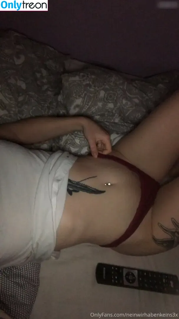 neinwirhabenkeins3x nude photo #0016 (neinwirhabenkeins3x)