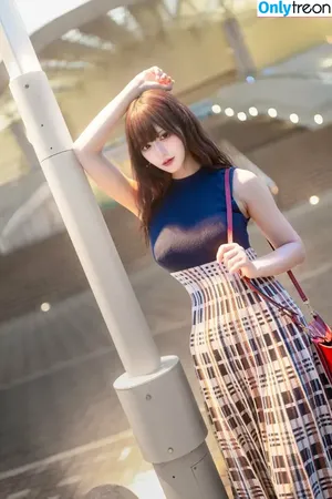 nek_n_mmm / nek0mim nude photo #0024