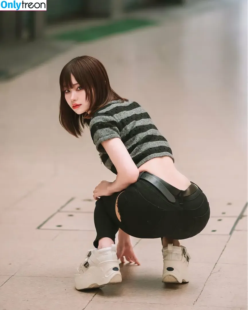 nek_n_mmm nude photo #0003 (nek0mim)