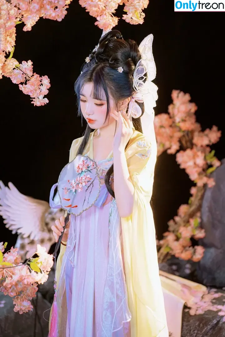 nekokoyoshi голая photo #2539 (kumicho_cat / 喵小吉 / 爆机少女 喵小吉)