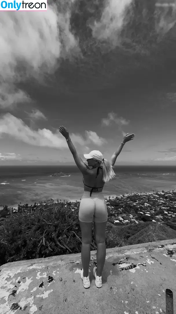 Nele Wüstenberg nude photo #0023 (nelipies)