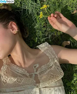 Nell Verlaque / nellverlaque nude photo #0004
