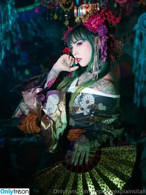 neptuneexplainsitall / neptunehomeofficial / urwaifuneptune nude photo #0891