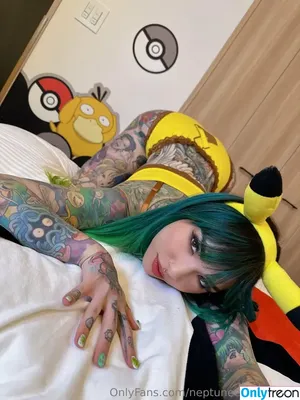 neptuneexplainsitall / neptunehomeofficial / urwaifuneptune nude photo #1098
