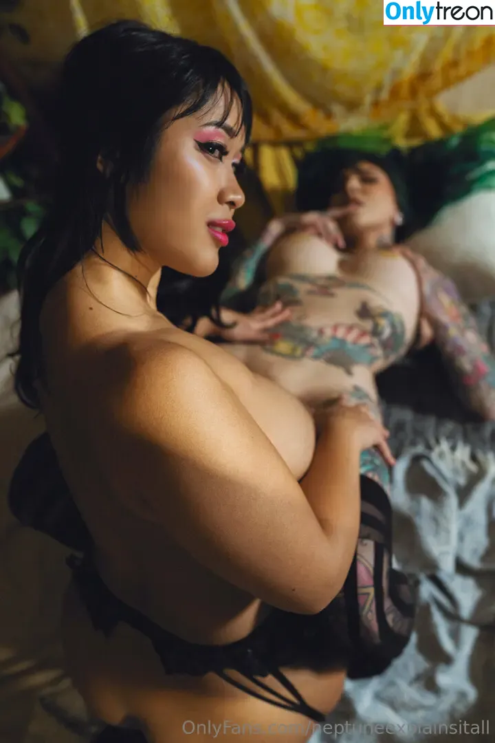 neptuneexplainsitall nude photo #1005 (neptunehomeofficial / urwaifuneptune)