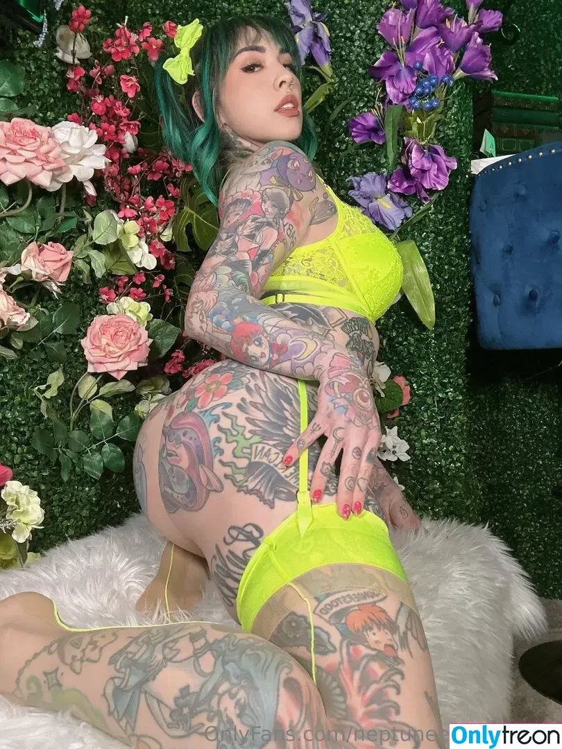 neptuneexplainsitall nude photo #1138 (neptunehomeofficial / urwaifuneptune)
