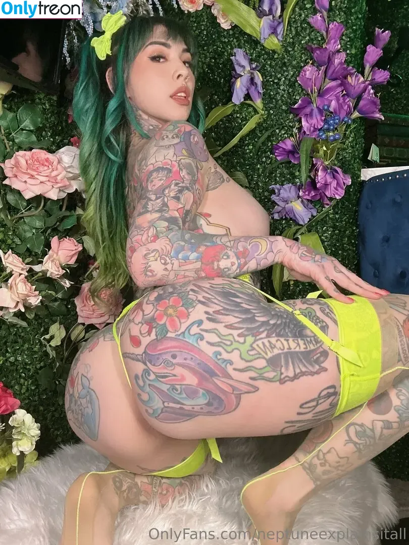 neptuneexplainsitall nude photo #1144 (neptunehomeofficial / urwaifuneptune)
