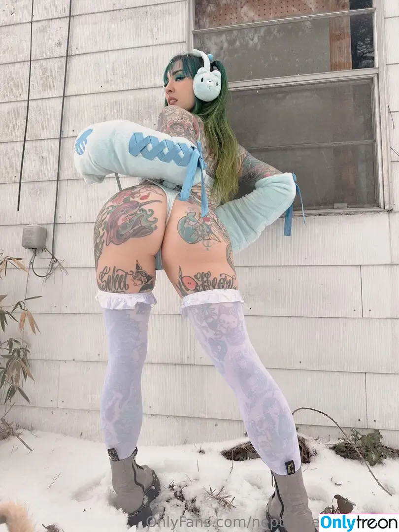 neptuneexplainsitall nude photo #1182 (neptunehomeofficial / urwaifuneptune)