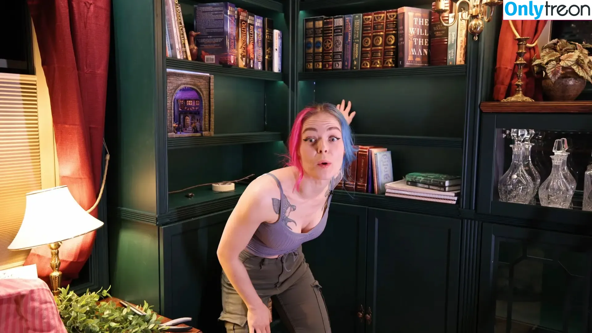NerdForge nude photo #0082 (Martina / queenrubber / thenerdforge)