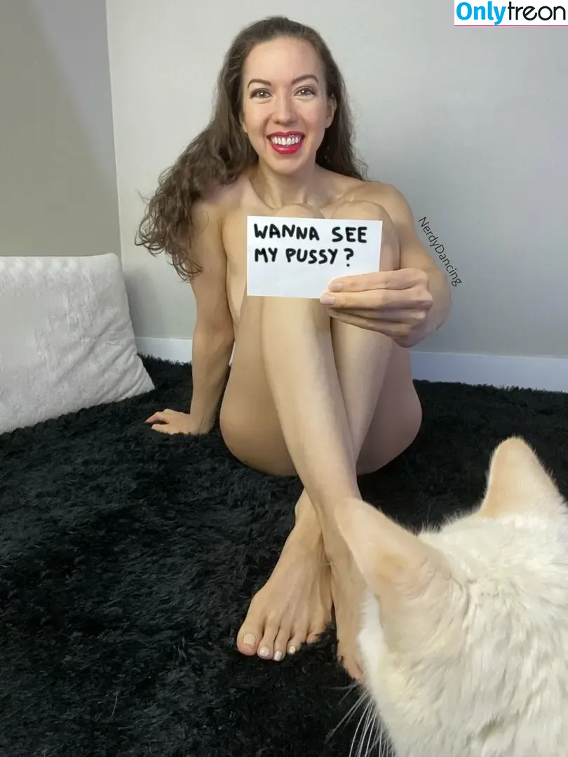 nerdydancing nude photo #0066 (nerdydancingx)