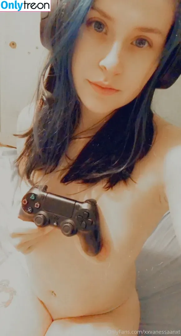 nessajade голая photo #0203 (nessajade_)