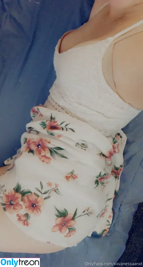 nessajade голая photo #0207 (nessajade_)