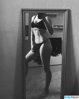 Nessi.rxh / nessii.rxh nude photo #0008