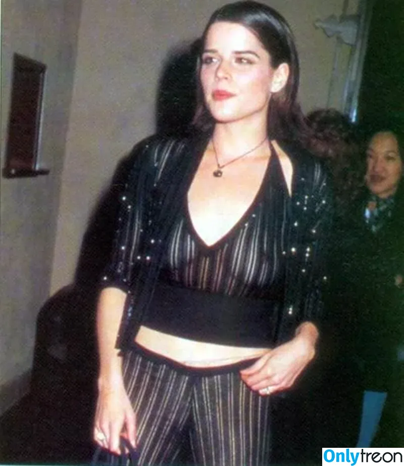 Neve Campbell голая photo #0010 (nevecampbell)