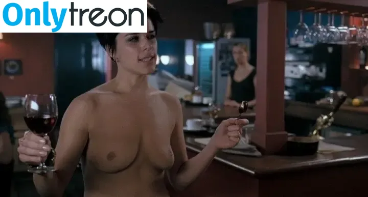 Neve Campbell nude photo #0146 (nevecampbell)