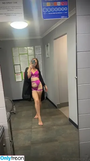 newcreators / creators nude photo #0003