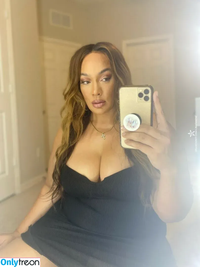 Nia Jax-Lina Fanene nude photo #0013 (LinaFanene)