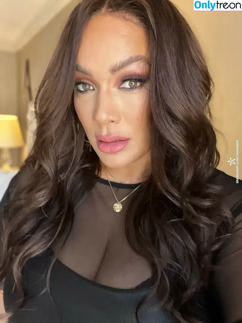 Nia Jax-Lina Fanene голая photo #0027 (LinaFanene)