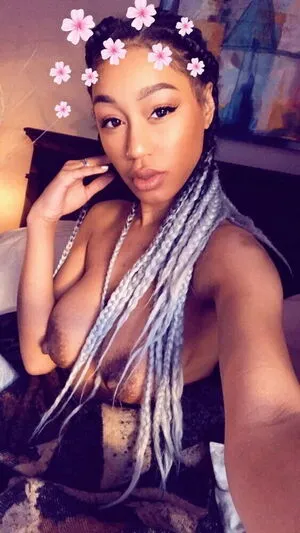 Nia Simone / MelaninMedicine / neyahsimone / ninasiimone фото голая #0039