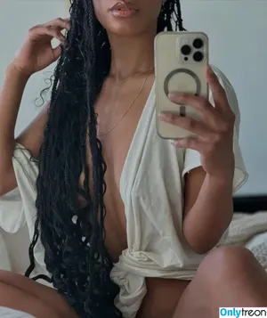 Nia Simone / MelaninMedicine / neyahsimone / ninasiimone nude photo #0179