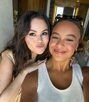 Nia Sioux / niasioux фото голая #0064