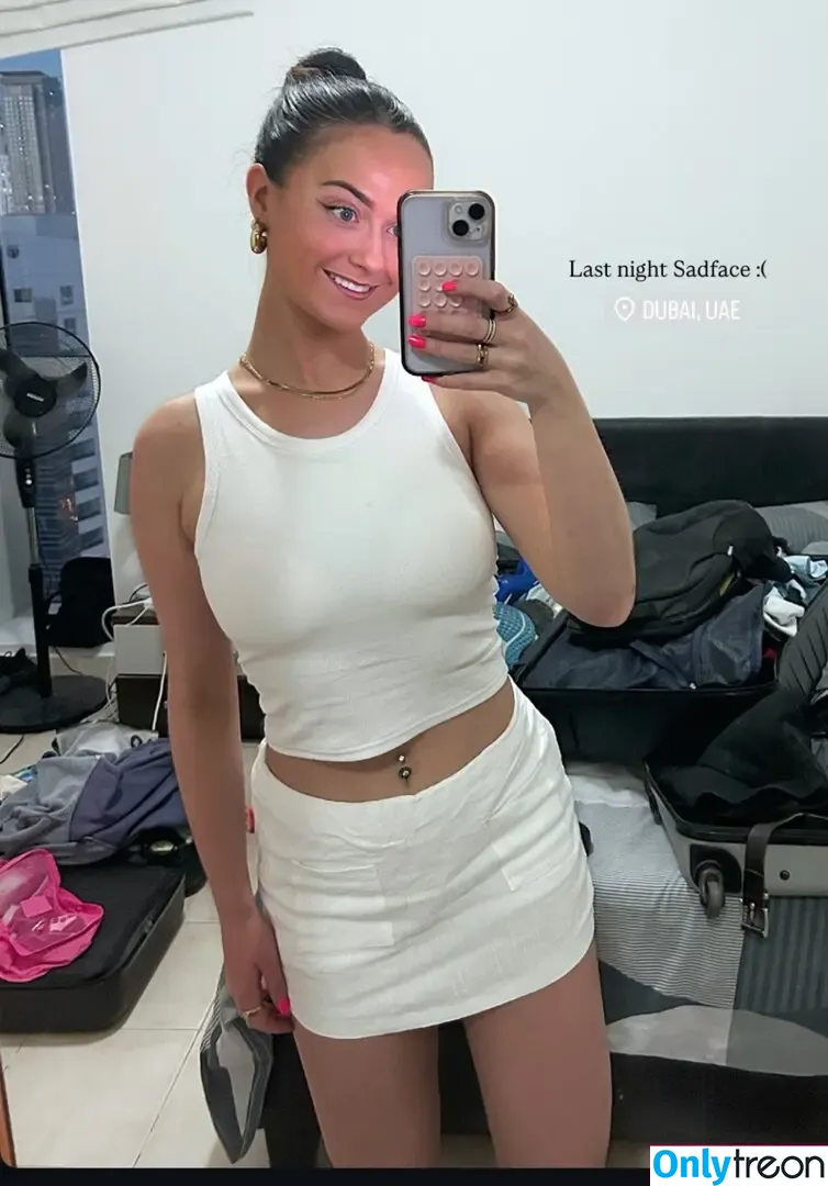 Niamh Cryan nude photo #0161 (niamh_cryan)