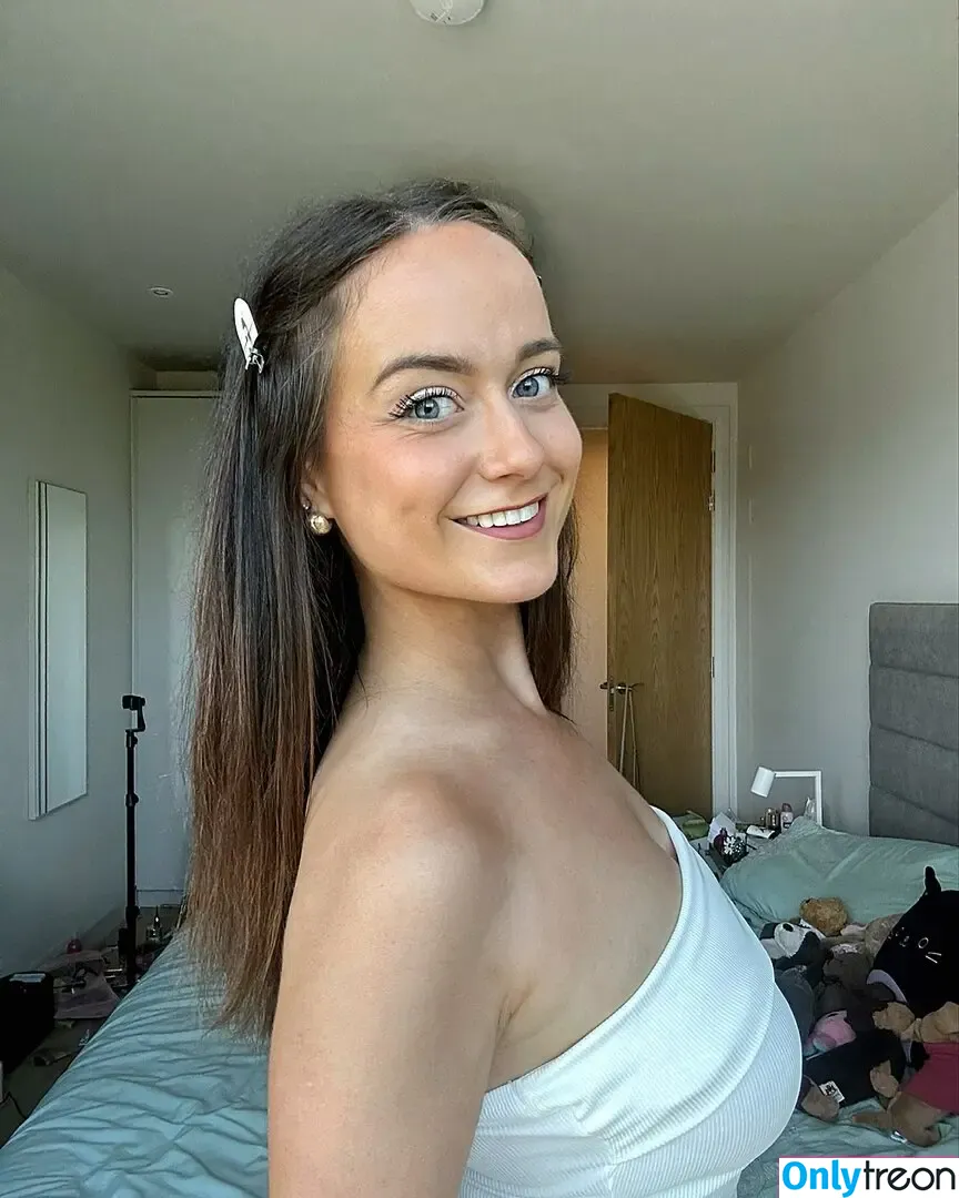 Niamh Cryan голая photo #0174 (niamh_cryan)