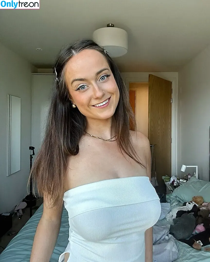 Niamh Cryan голая photo #0175 (niamh_cryan)