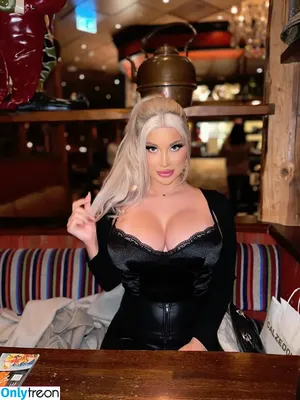 Nicci Azzy / Nicolina Azzander / Nicolinaazzander / nicciazzy фото голая #0023
